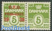 Philatelists day pair (1 with, 1 without overprint
