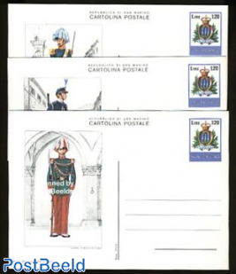 Postcard set 120L military uniforms (3 cards)
