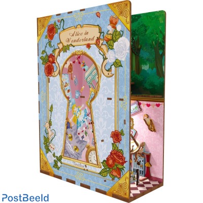Book Nook ~ Alice in Wonderland
